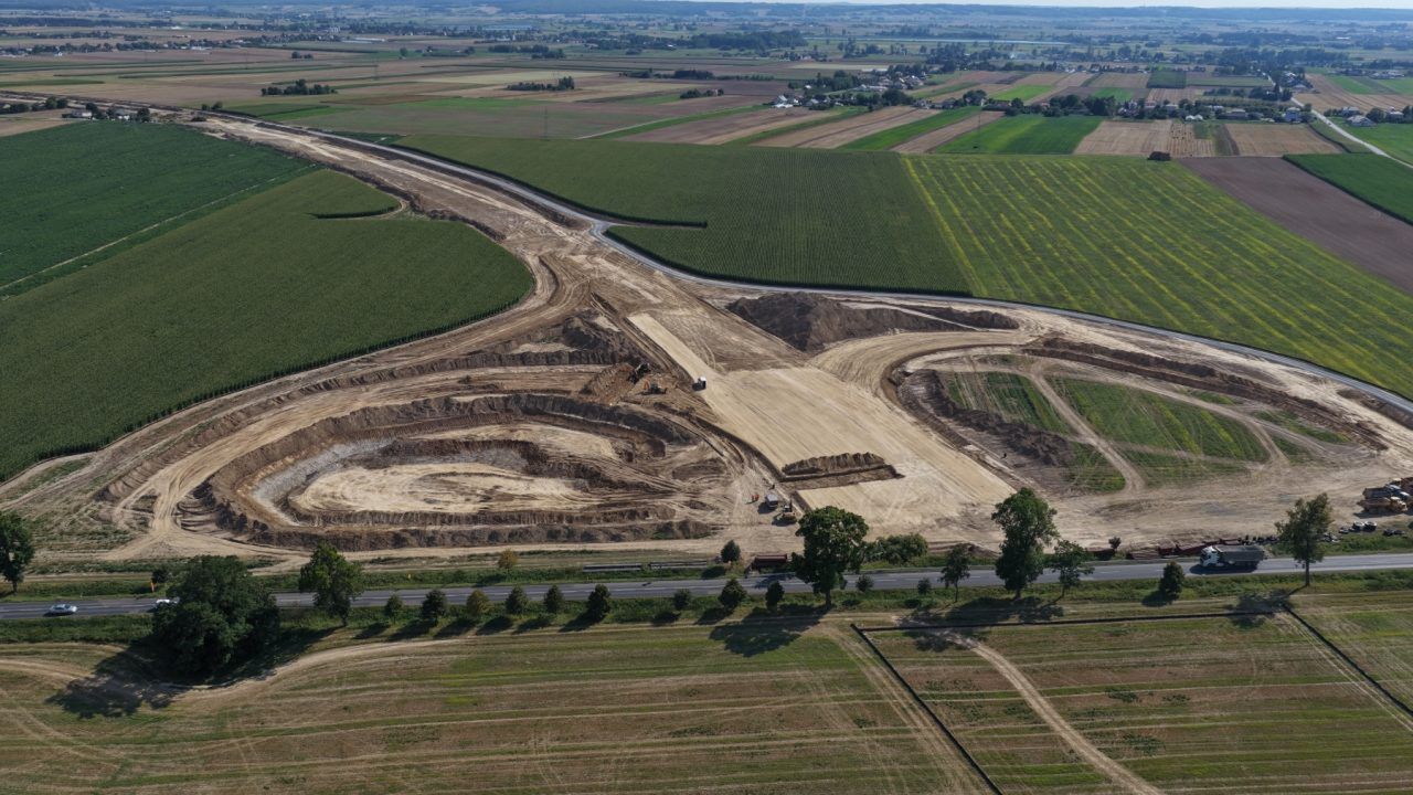 S17: Zamość Wschód – Zamość Południe. Trwają prace ziemne i przebudowa sieci