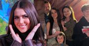Roksana Węgiel chwali się fotką z rodzicami, mężem, braćmi i PASIERBEM. Fajna ekipa? (FOTO)