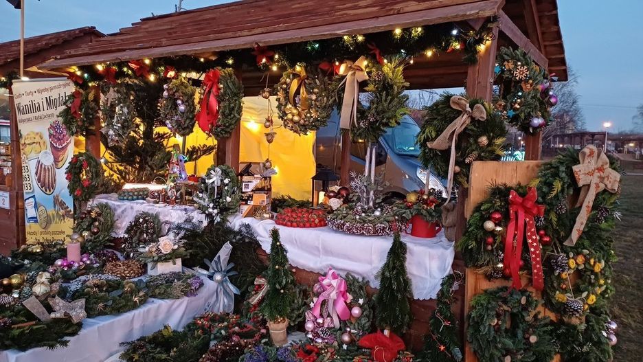 Pierwszy Jarmark Bożonarodzeniowy w Bliżynie odbędzie się 14 grudnia na placu za Urzędem Gminy.