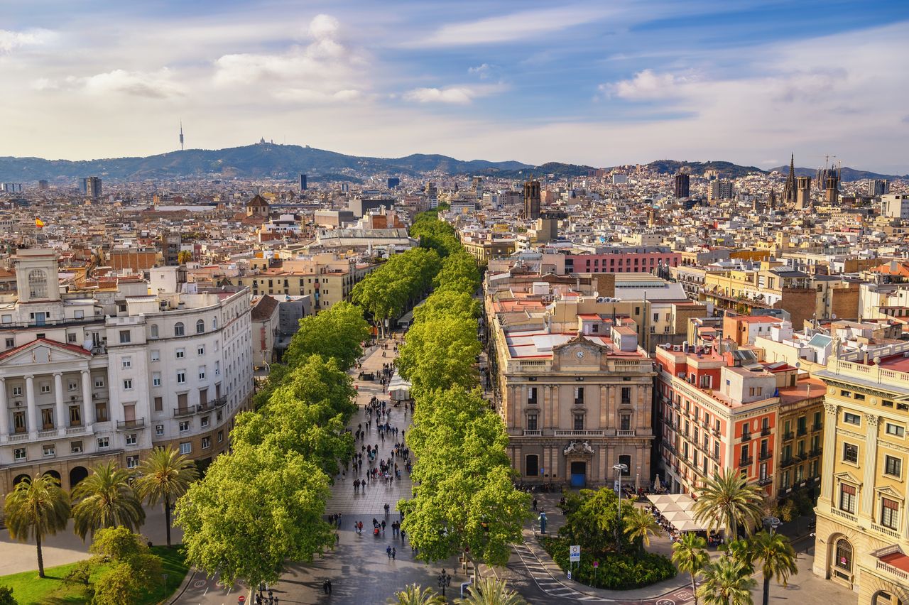 La Rambla tętni życiem przez całą dobę