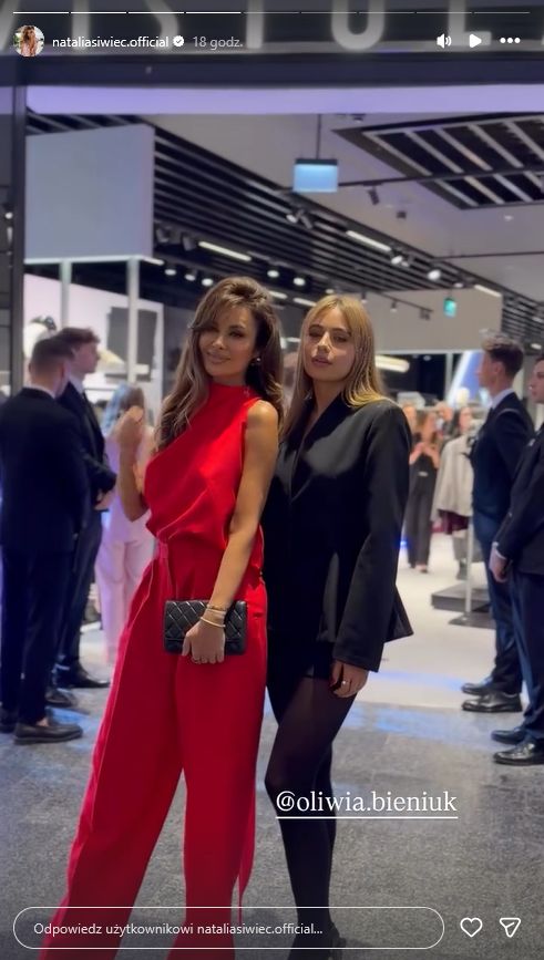 Natalia Siwiec i Oliwia Bieniuk na evencie