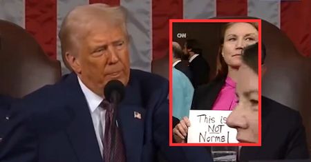 Stała za Trumpem z kartką. Incydent przed przemówieniem w Kongresie