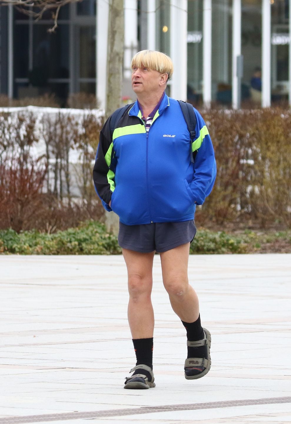 Gracjan Roztocki maszeruje po Sopocie