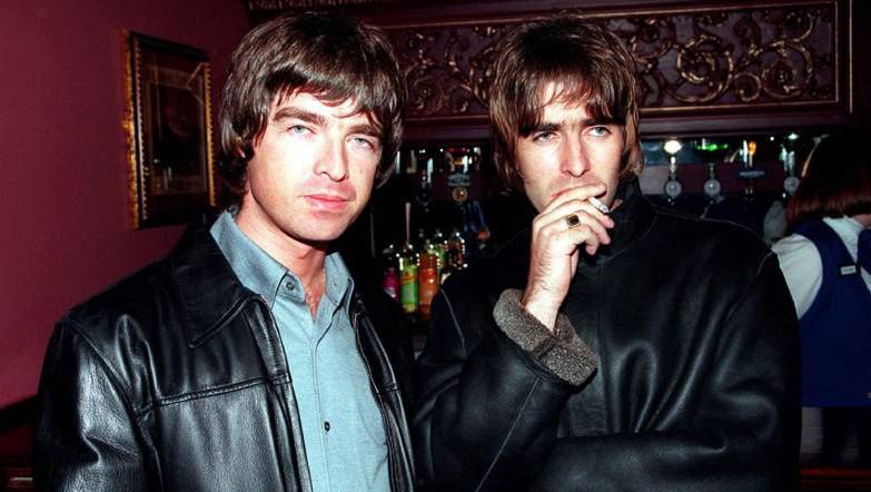 Oasis reunites after 15 years: Fans in euphoria over tour QPush-buttonText