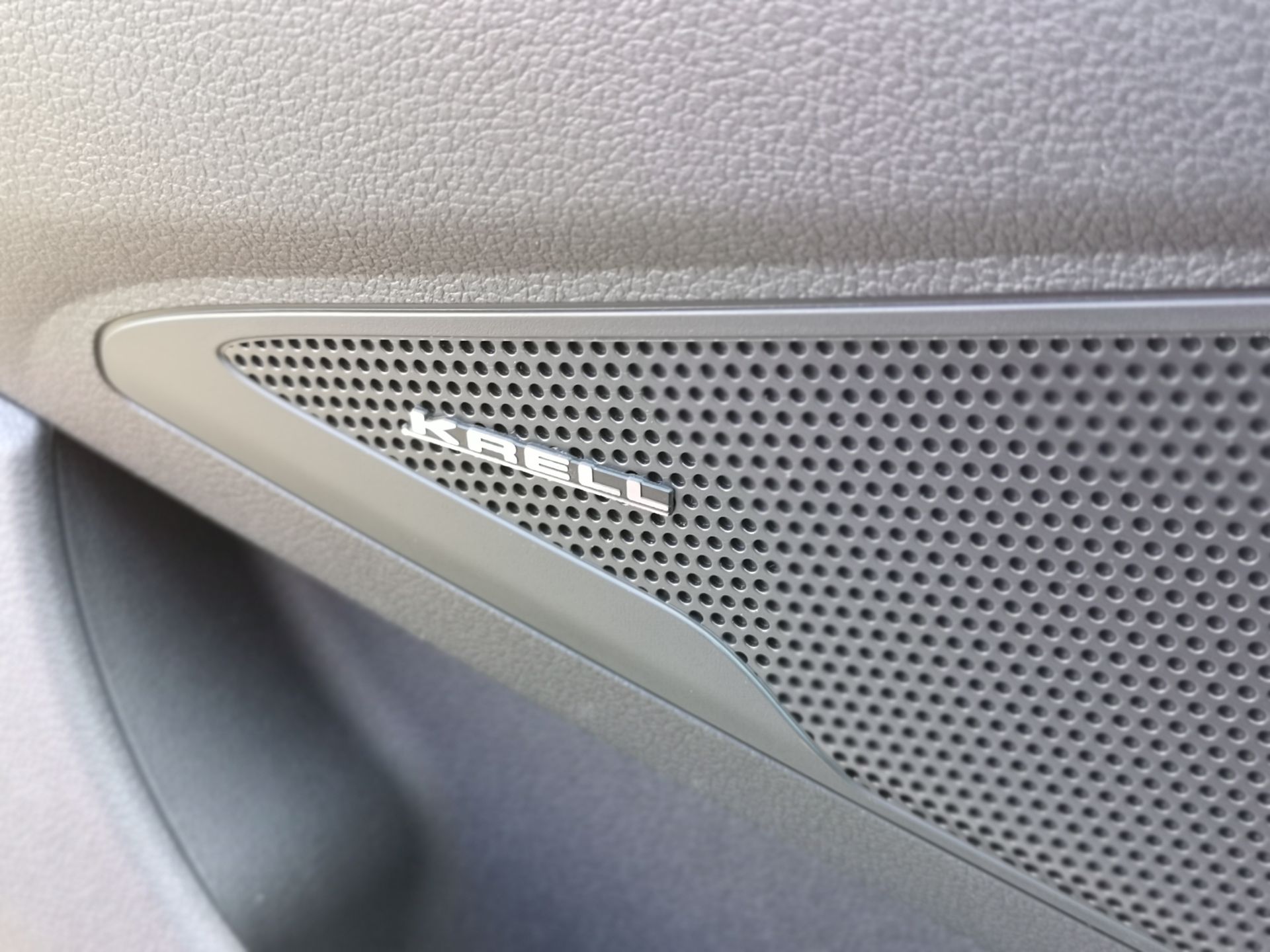 Hyundai Tucson N-Line: System nagłośnienia Krell 3