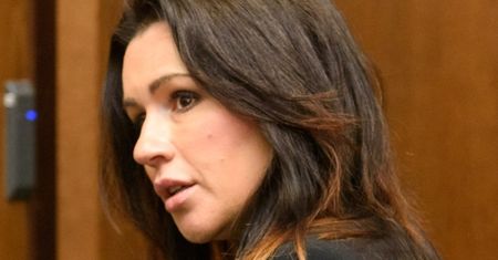 Tadla: "Mam psychofankę. TWIERDZI, ŻE JEST MOJĄ MATKĄ, ale agent podmienił mnie w szpitalu”
