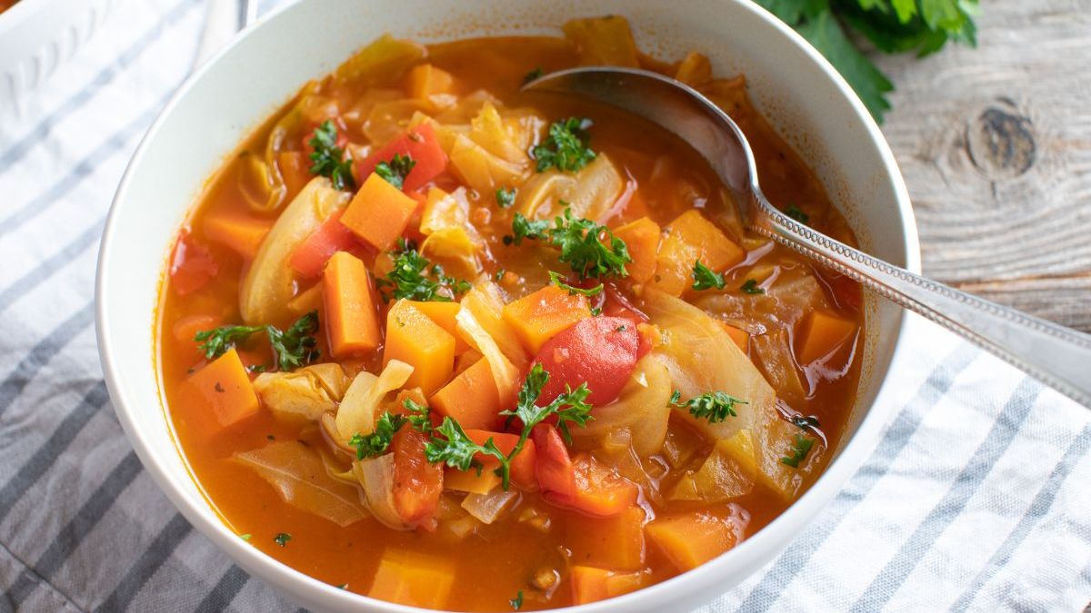 Słodki smak zupy warto zbalansować kwaśnym dodatkiem