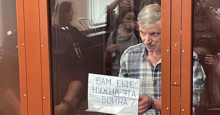 Powiedział, że w Ukrainie trwa wojna. Rosjanin skazany na siedem lat więzienia
