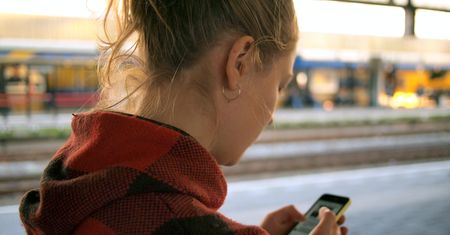 Jak sprawdzić, czy telefon jest na podsłuchu? Oto kilka możliwości