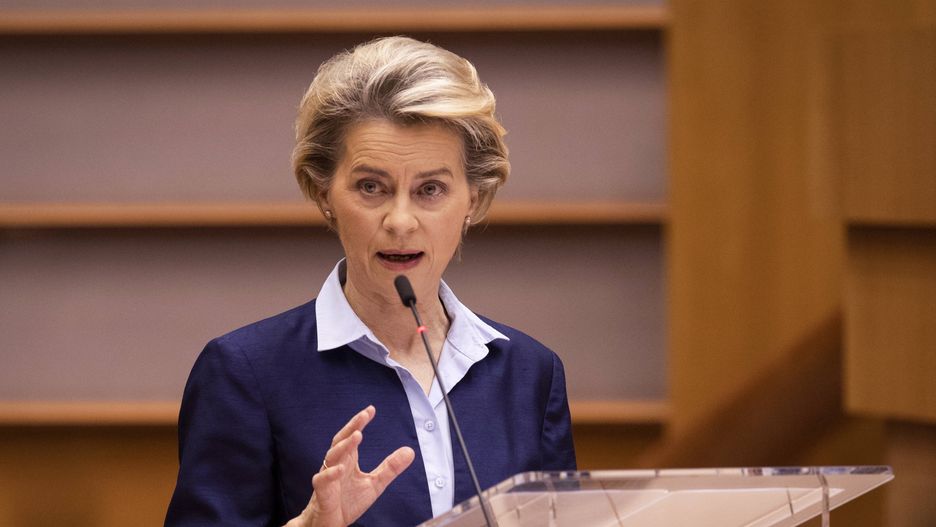 Szczepionka przeciw COVID-19. Ursula Von der Leyen: kupiliśmy więcej dawek niż potrzeba