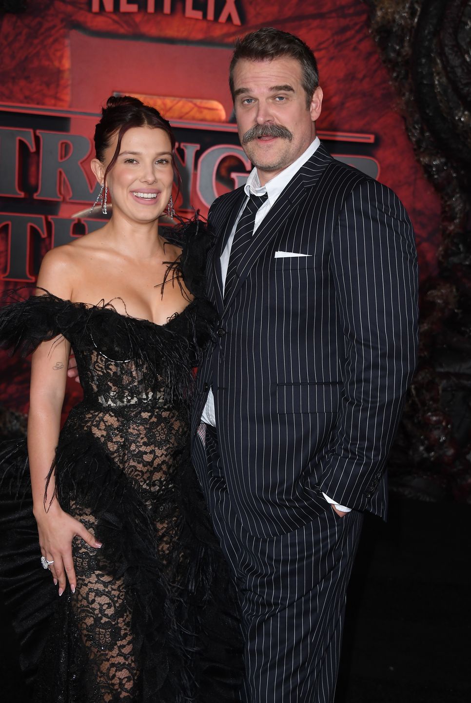 Millie Bobby Brown i David Harbour