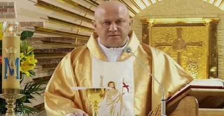 Ksiądz nazwał kandydatów na prezydenta idiotami. Biskup go ukarał