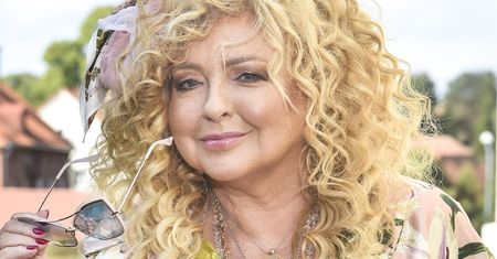 Magda Gessler pokazała, jak pływa w oceanie. "Delfiny mnie otoczyły"