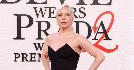Lady Gaga zmaga się z fibromialgią. "Ludzie nie widzą tego, co dzieje się, gdy zejdę ze sceny"