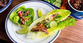 Zawiń wołowinę w sałatę. Oto koreańskie bulgogi w wersji fit