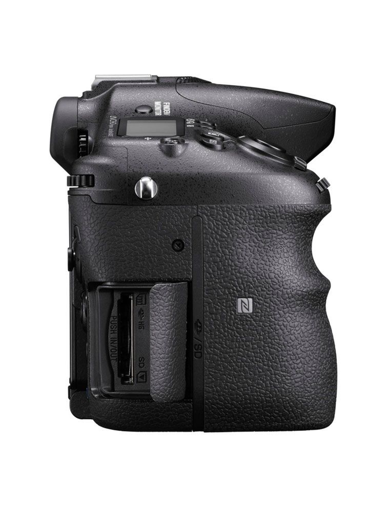 Sony A77 Mark II z 79-polowym systemem AF 4