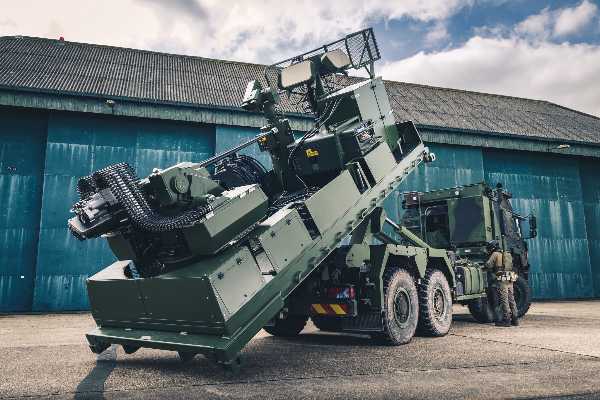 Paletowy system obrony MSI-DS Terrahawk Paladin.