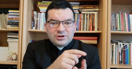 Padło nietypowe pytanie o chrzest. Ksiądz nie owijał w bawełnę