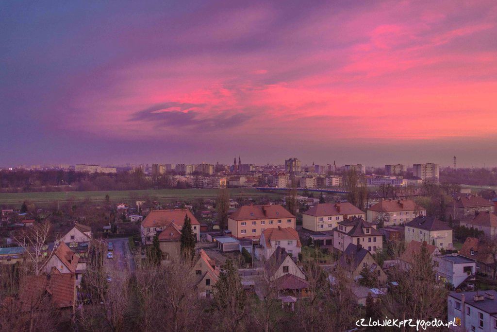 Paweł Szpala fotografował przez rok widok ze swojego okna. Inspiracja na zdjęcia 4 pór roku bez wychodzenia z domu 9