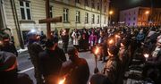 Rzeszów: Wierni licznie uczestniczyli w Drodze Krzyżowej ulicami miasta