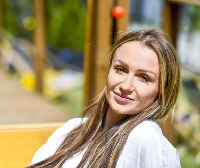 Sylwia Madeńska w krótkich szortach. Nogi do nieba