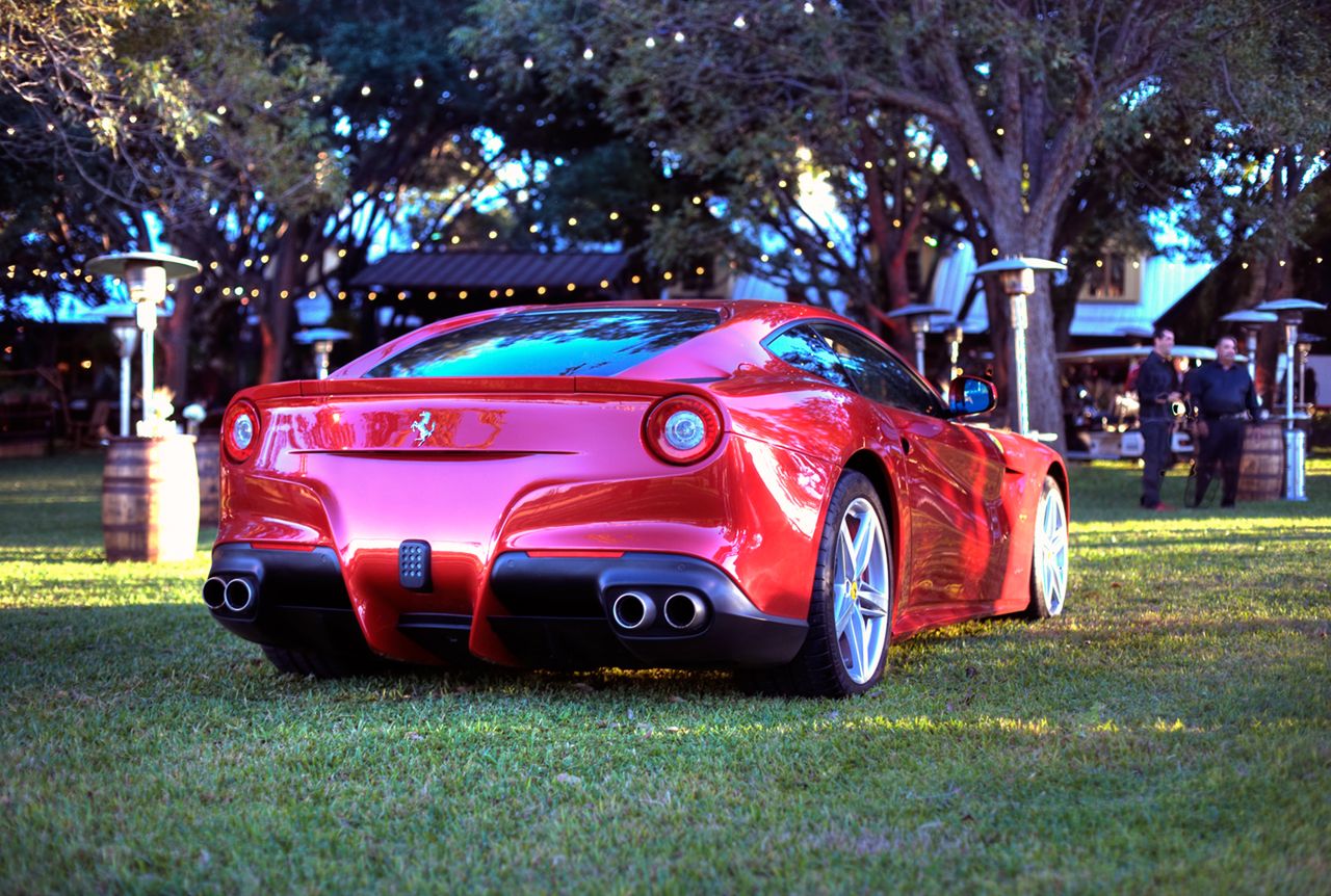 Aukcja Ferrari F12berlinetta