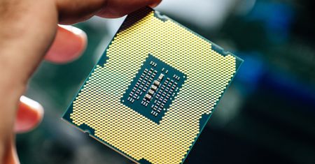 Intel Xeon w 2020 roku pojawi się w dwóch wersjach: 10 nm i raz jeszcze 14 nm