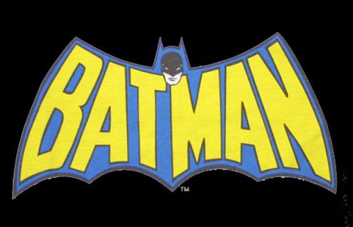 niezłe wideo: Zobacz jak zmieniało się logo Batmana