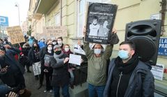 Pikieta przed redakcją „Dziennika Wschodniego” w obronie pracowników. Startuje zbiórka na wykupienie tytułu