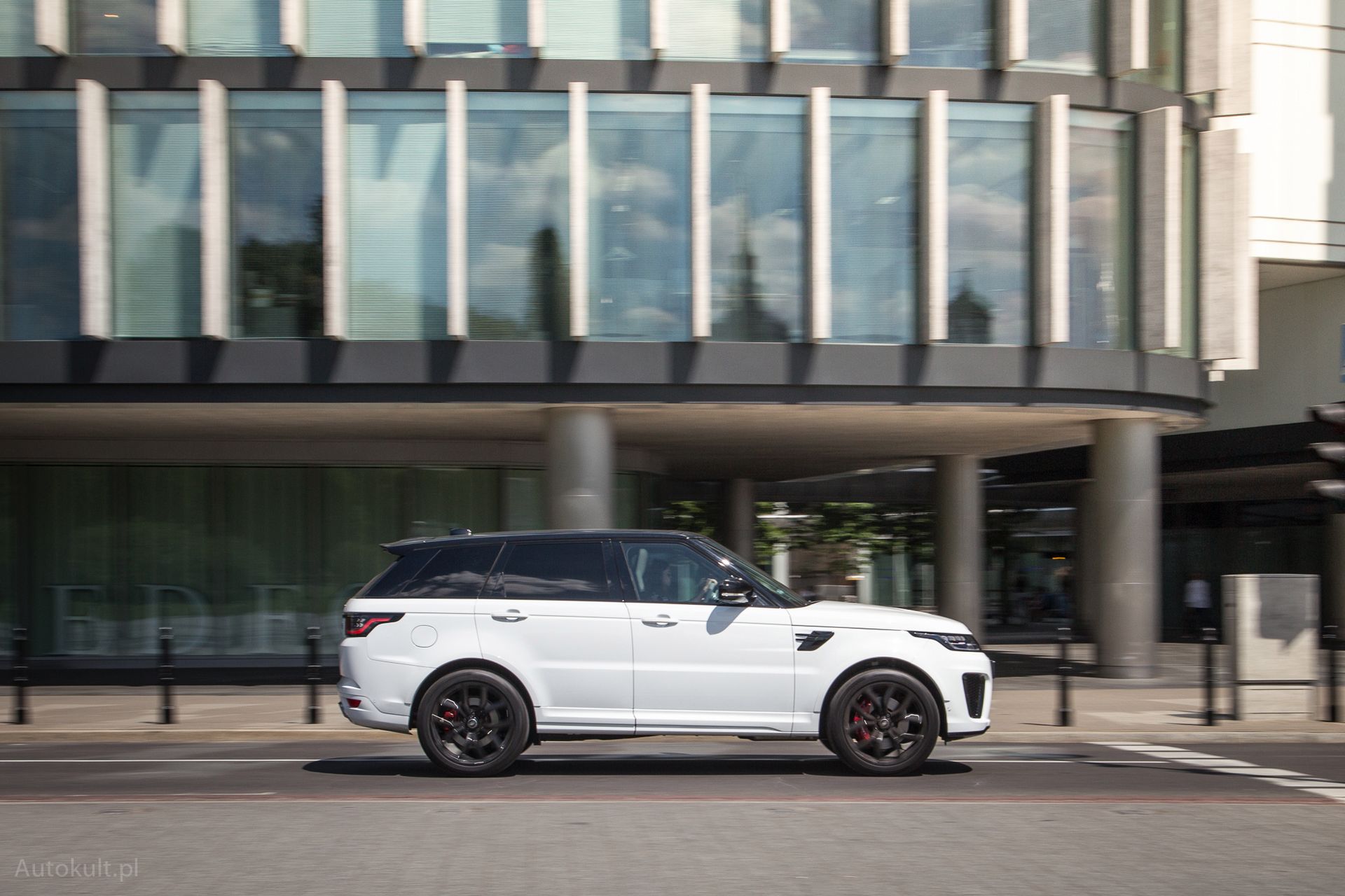 Range Rover Sport SVR (2018) (fot. Mateusz Żuchowski)