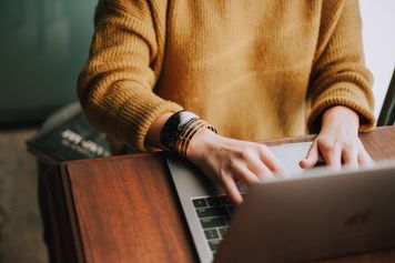 Wprowadzenie do Krajowego systemu e-faktur (KSeF): Przewodnik dla przedsiębiorców