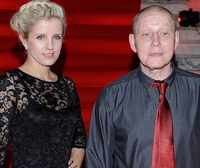 Krzysztof Jackowski opowiedział o związku z 19 lat młodszą żoną. Przyznał, że "miał z tego powodu kompleksy"