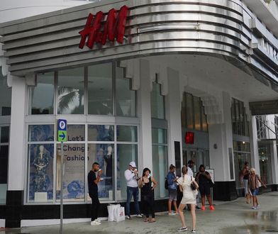 Firmy odzieżowe zamykają sklepy. Handel przenosi się do sieci