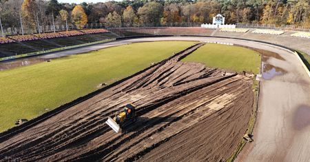Nowa era na Golęcinie. Boisko przy ul. Warmińskiej przechodzi gruntowną modernizację