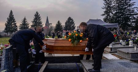 Żal do proboszcza ze Zbytowej. Odmówił mszy pogrzebowej. Rodzina wściekła