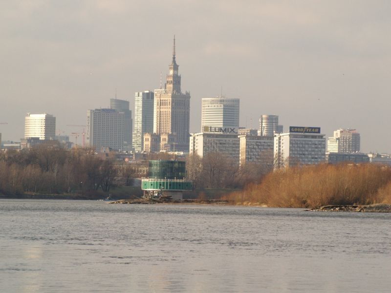 Bezpłatne rejsy Wisłą dla młodzieży i seniorów