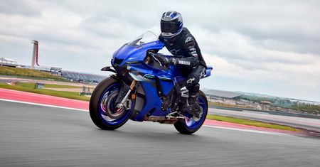 Yamaha odświeżyła R1. Niestety w Europie nie kupicie już wersji drogowej