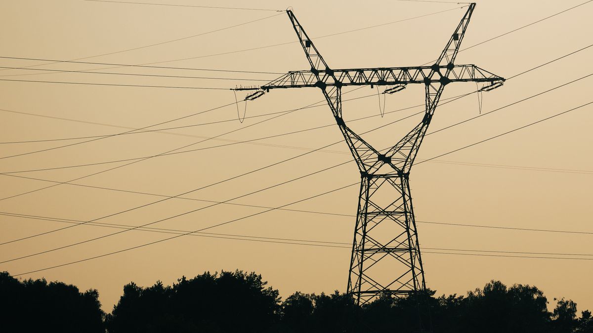 Linie wysokiego napięcia w Polsce. Słup energetyczny