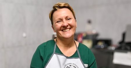 Na rynku sprzedaje płynny skarb. Od rana ustawiają się kolejki