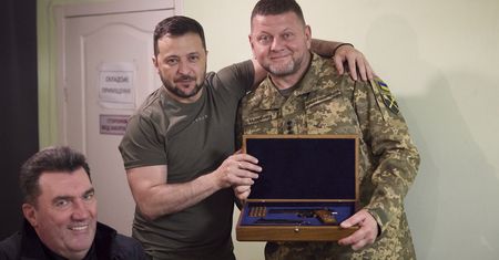 Złe wieści dla Zełenskiego. Są wyniki sondażu