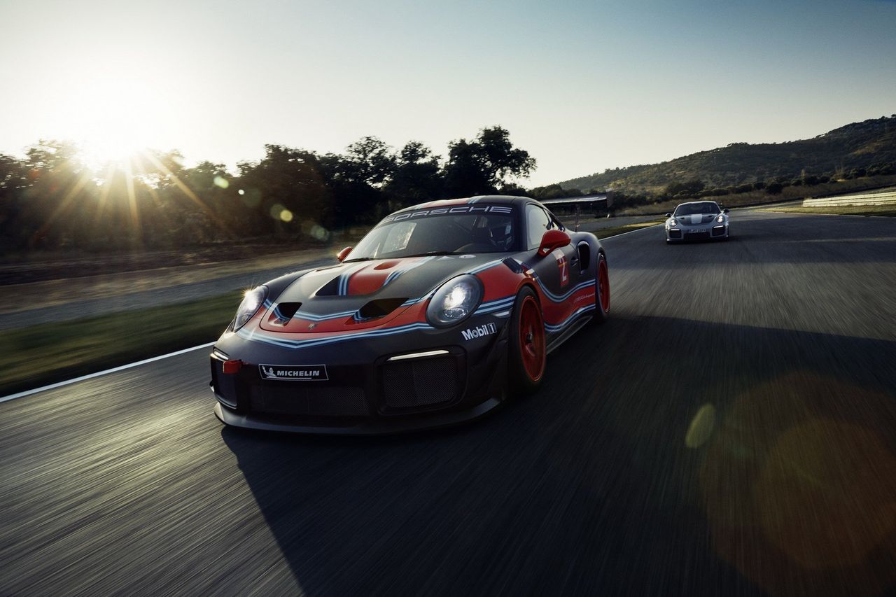 Torowe Porsche 911 GT2 RS Clubsport. Powstanie tylko 200 sztuk