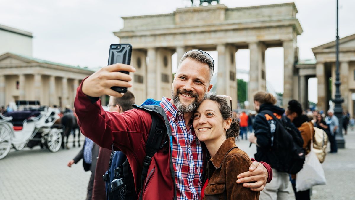 Unia Europejska przedłużyła politykę "roam-like-at-home"
