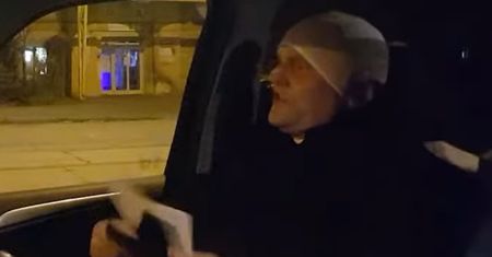 Pobito ks. Woźnickiego. "Zaczął mnie trzaskać tą pałką prosto w łeb"