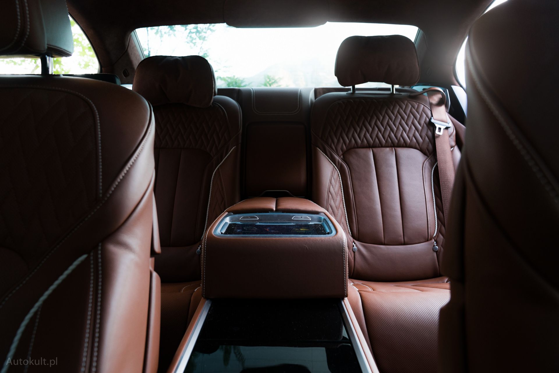 BMW M760Li xDrive (2018) (fot. Arnaud Taquet)