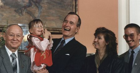 Wpadła do wąskiej studni. Cała Ameryka śledziła akcję ratunkową