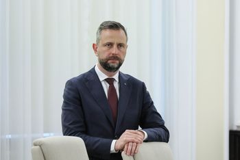 Amerykańskie wojska w Polsce. Minister obrony ponownie reaguje