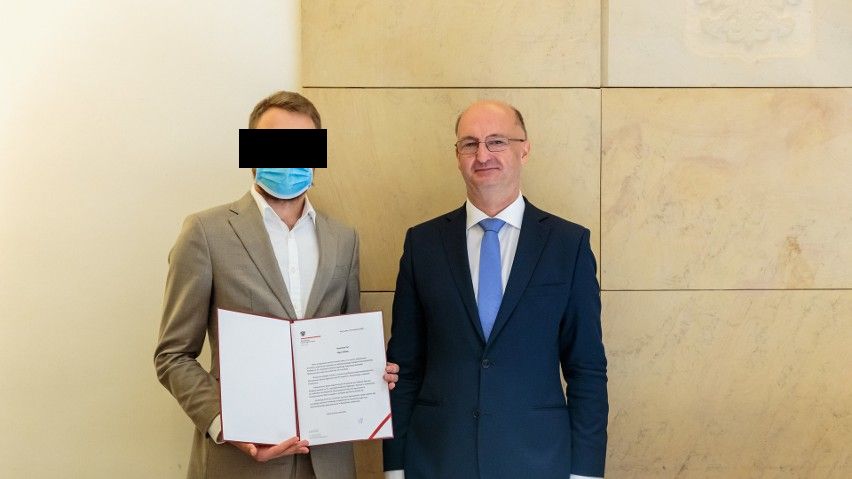 Edgar K. był bliskim współpracownikiem odwołanego wiceministra Piotra Wawrzyka