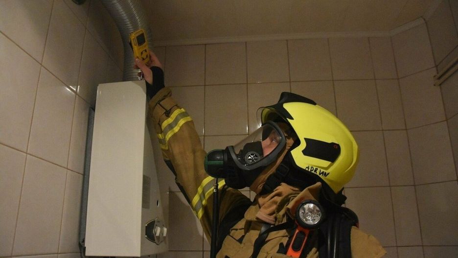 Jedna z interwencji związanych z włączoną czujką czadu była też spowodowana rozładowanymi bateriami w urządzeniu.