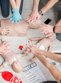 First aid courses - what options does a person have if they want to learn how to administer first aid