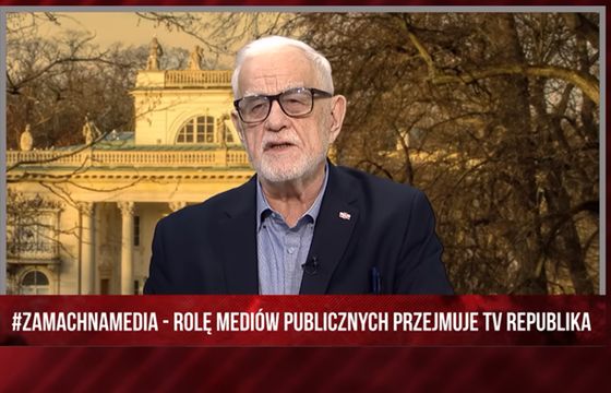 W TV Republika słowa o „barakach dla imigrantów w Auschwitz”. Co ze śledztwem?